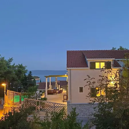 Nevista Vakantiehuis Sumartin