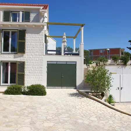 Vakantiehuis Nevista *