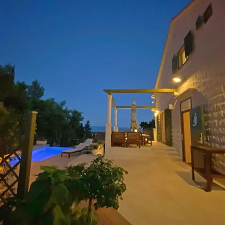 Holiday home Nevista *