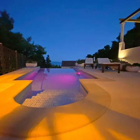Holiday home Nevista *