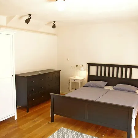 Holiday home Nevista Sumartin
