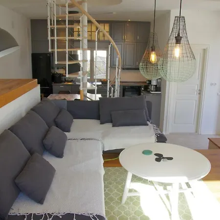 Nevista Holiday home *